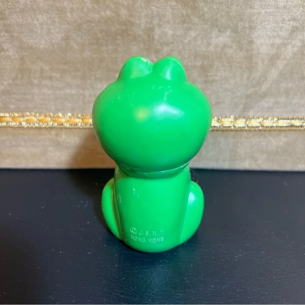 JSNY Frog Pencil Sharpener Novelty Collectible Plastic Green Vtg Hong Kong 3.25”